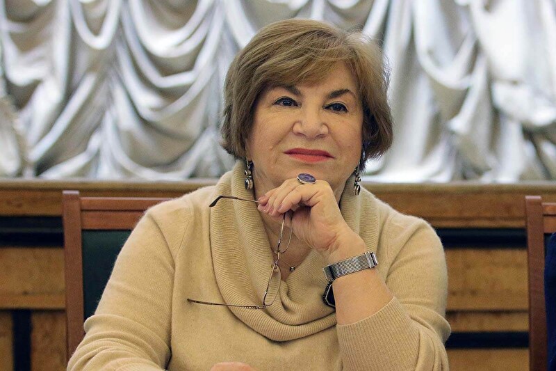 Ада Колганова